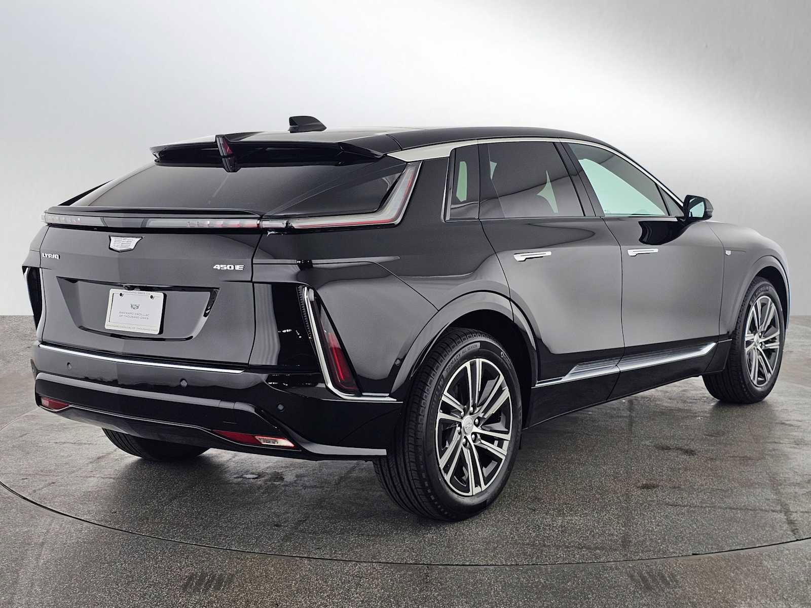 New 2026 Cadillac Lyriq Luxury image 3