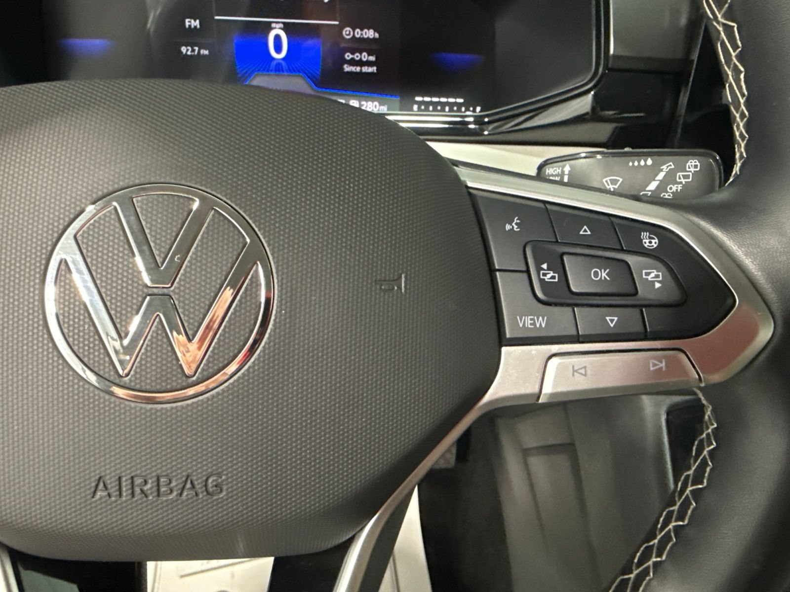 Used 2025 Volkswagen Taos S AWD/4WD image 30
