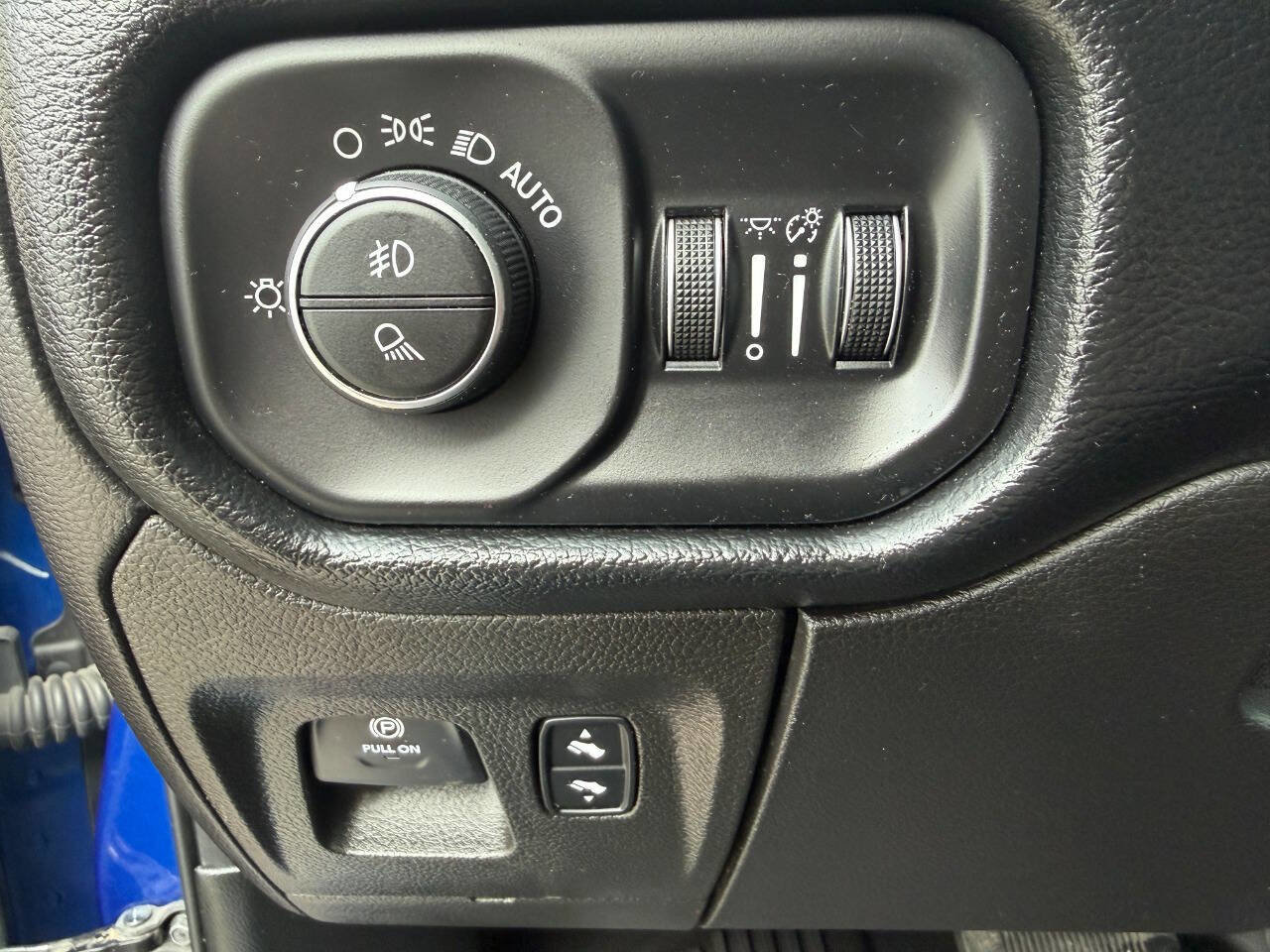 Used 2019 RAM 1500 Sport w/ Level 2 Equipment Group image 20