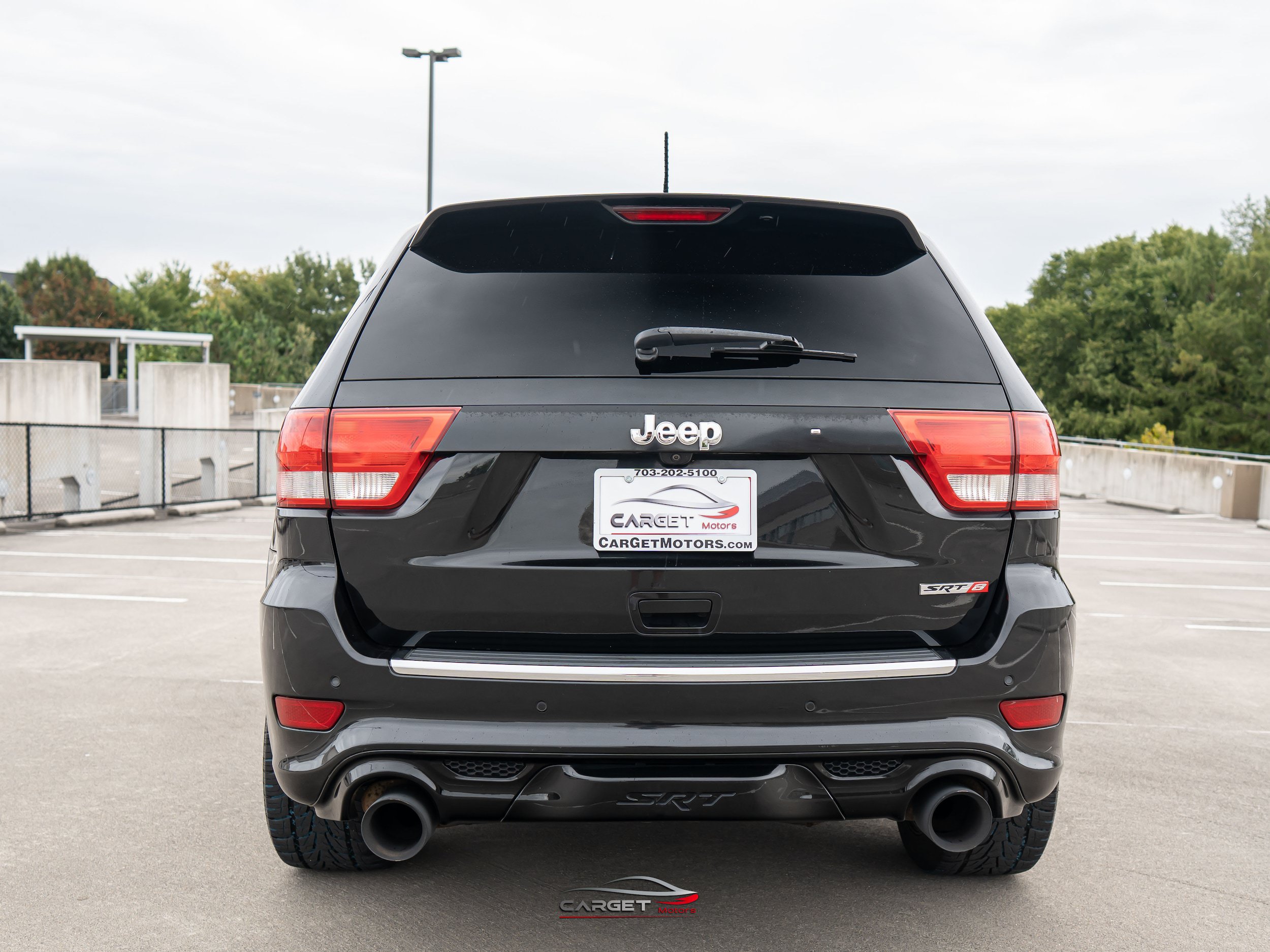 Used 2012 Jeep Grand Cherokee SRT8 w/ Luxury Group II AWD/4WD image 6