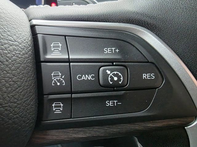 New 2025 Jeep Grand Cherokee L Limited w/ Trailer Tow Package image 14