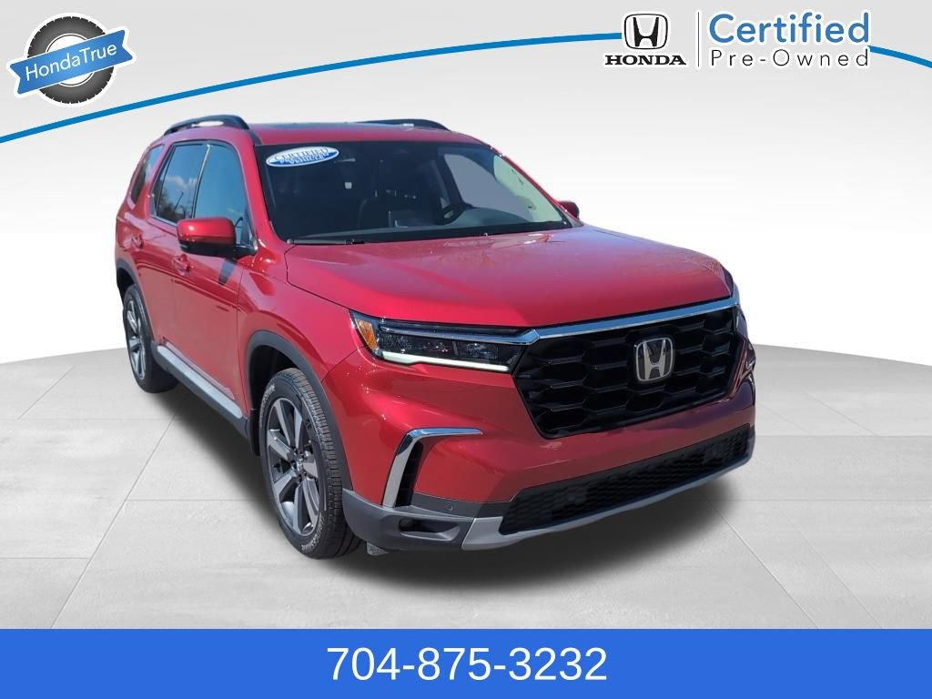 Certified 2025 Honda Pilot Touring image 1