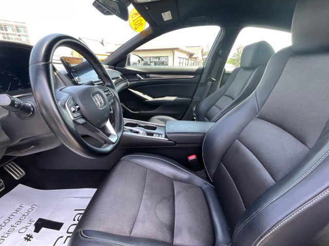 Used 2018 Honda Accord Sport image 21