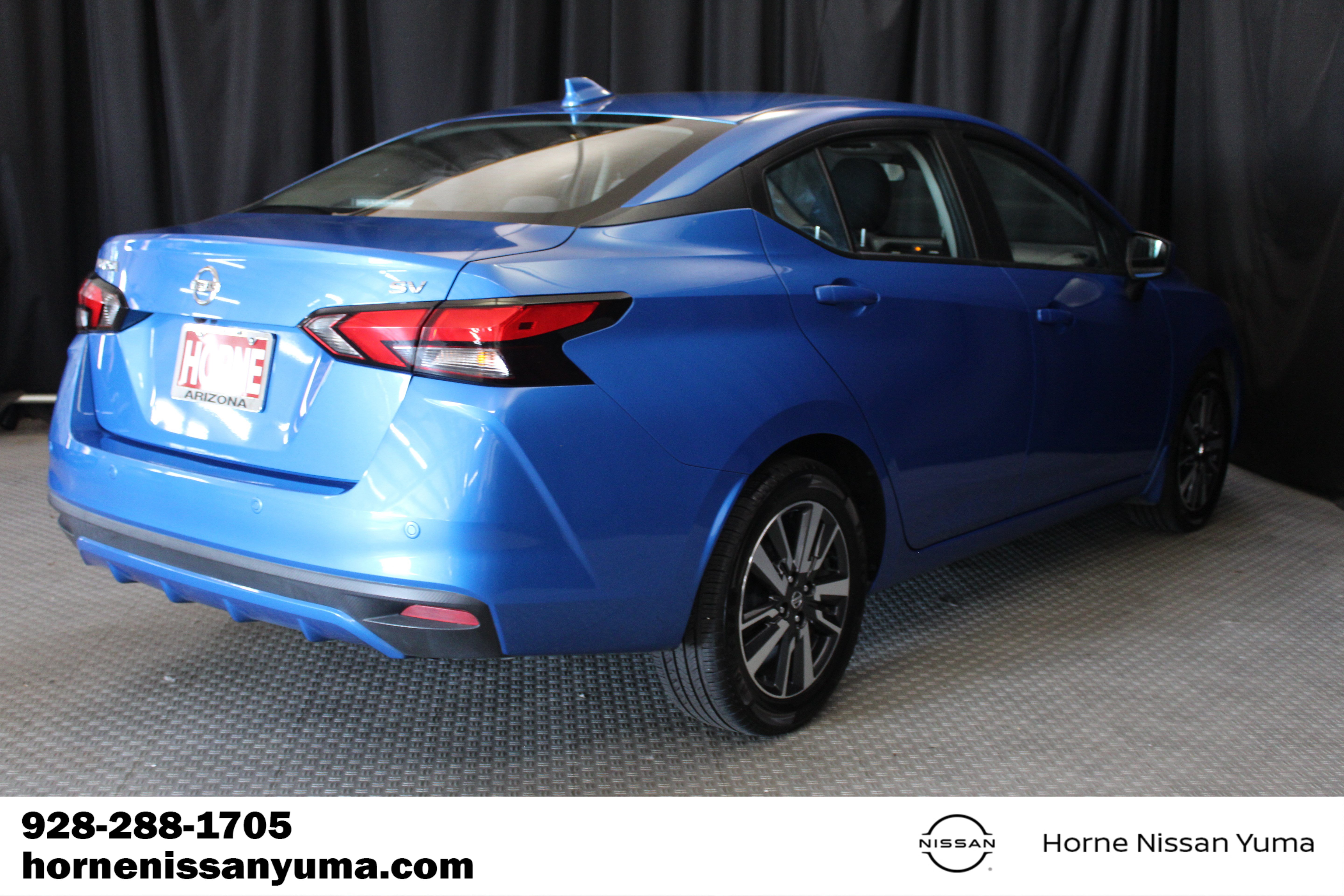 Used 2022 Nissan Versa SV FWD image 13