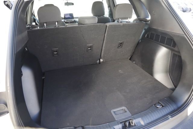 Used 2023 Ford Escape AWD image 7