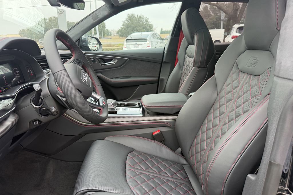 New 2026 Audi SQ8 Prestige image 13