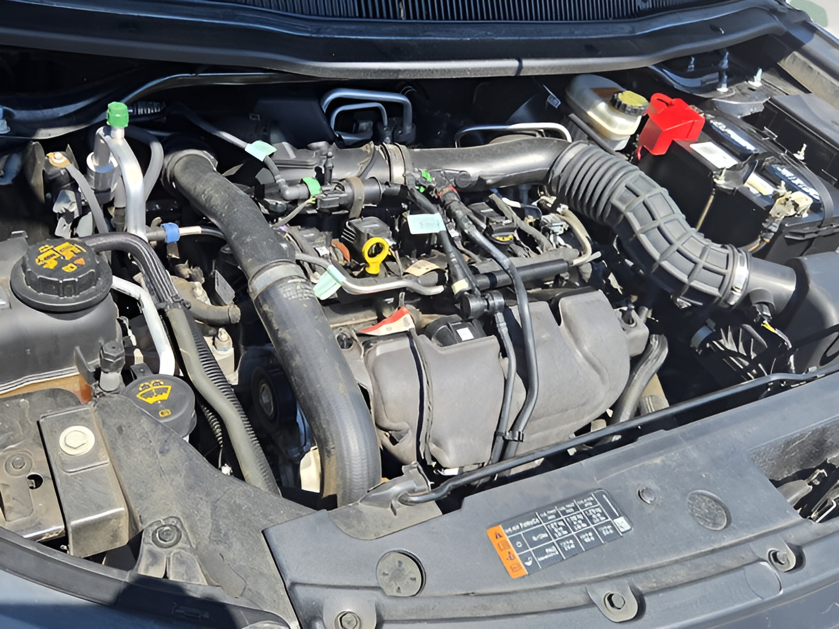 Used 2019 Ford Explorer XLT w/ Equipment Group 202A FWD image 9
