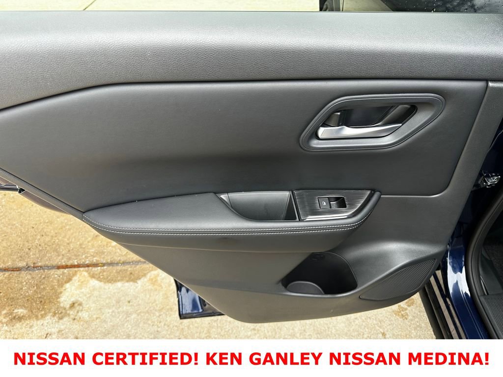 Certified 2026 Nissan Rogue SV AWD/4WD image 39