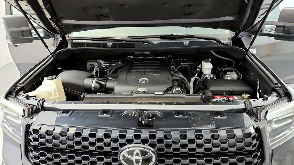 Certified 2019 Toyota Tundra Platinum AWD/4WD image 14