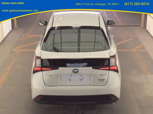 Used 2021 Toyota Prius LE image 5