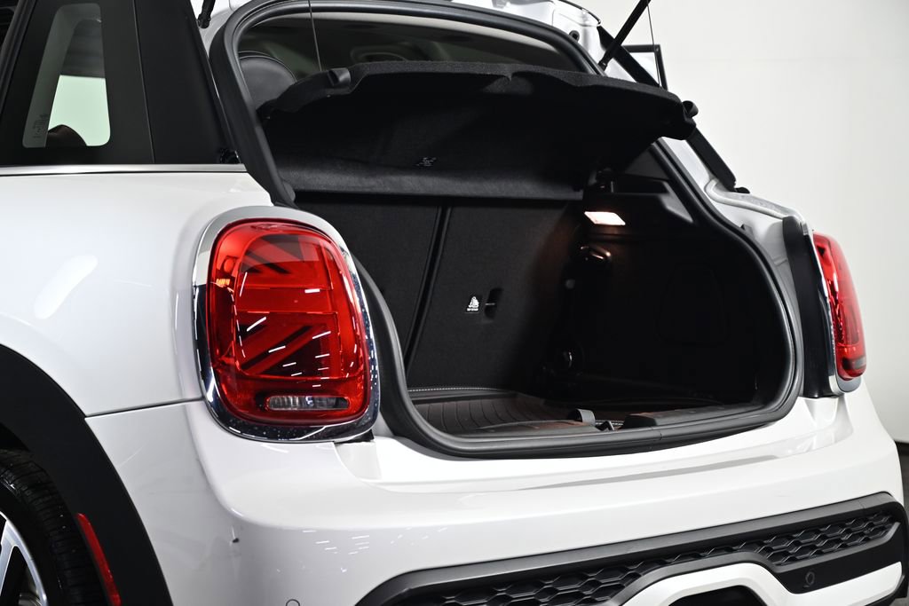 Certified 2024 MINI Cooper S image 33