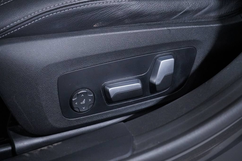 Used 2023 BMW i4 eDrive35 w/ Premium Package RWD image 10