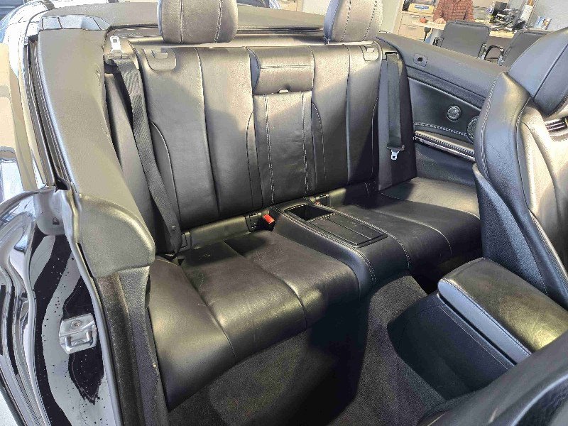 Used 2016 BMW M4 Convertible image 19