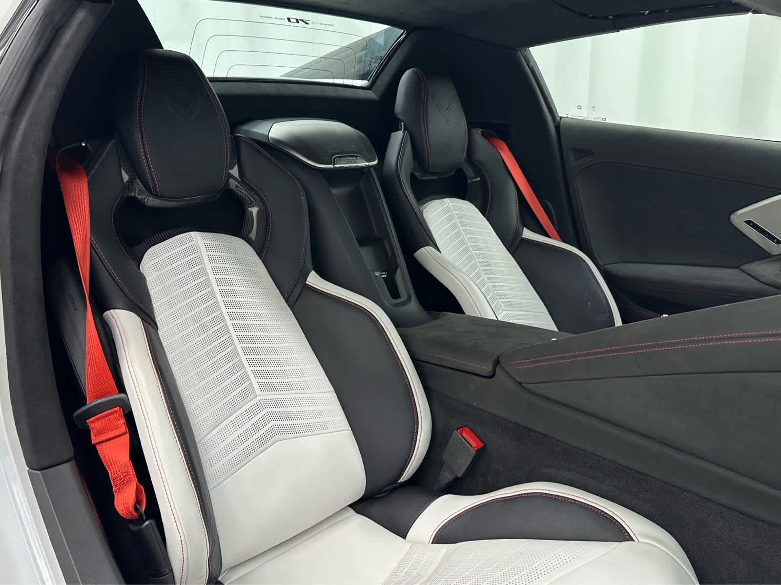 Used 2023 Chevrolet Corvette Stingray Premium Conv w/ Z51 Performance Package image 24