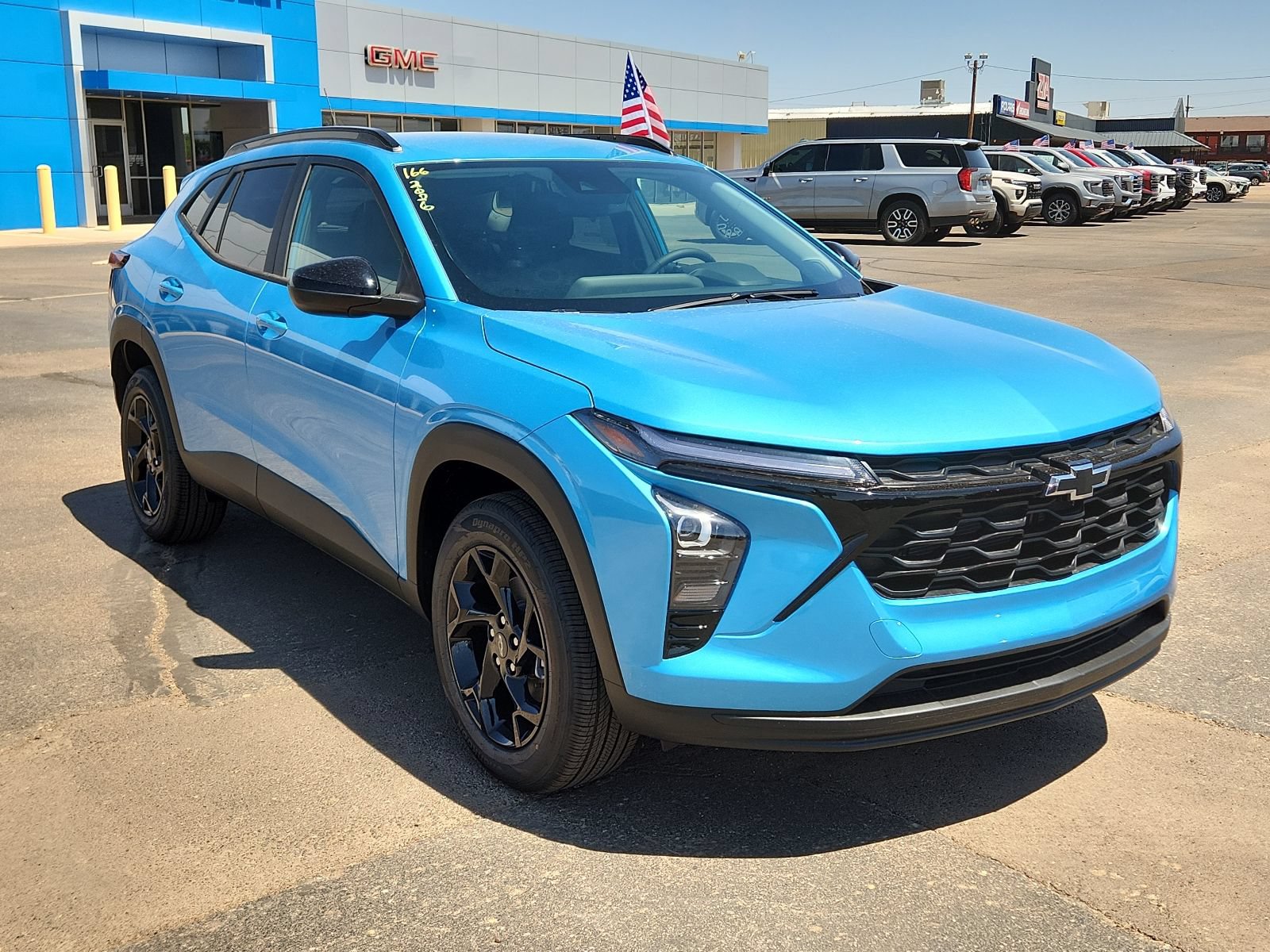 New 2026 Chevrolet Trax LT w/ Midnight Edition FWD image 6
