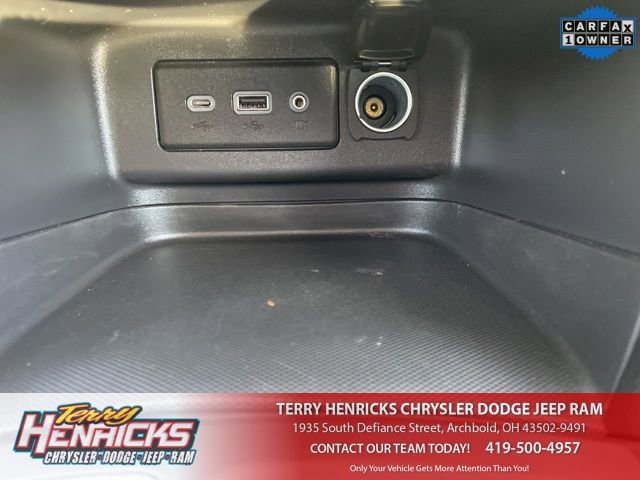 Used 2023 Chevrolet Equinox LT image 27