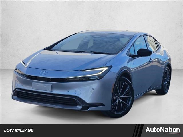 Used 2025 Toyota Prius XLE video 1