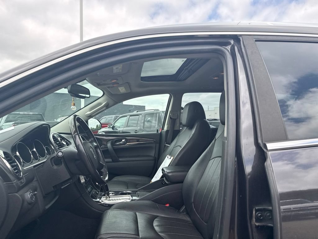 Used 2017 Buick Enclave Leather AWD/4WD image 15