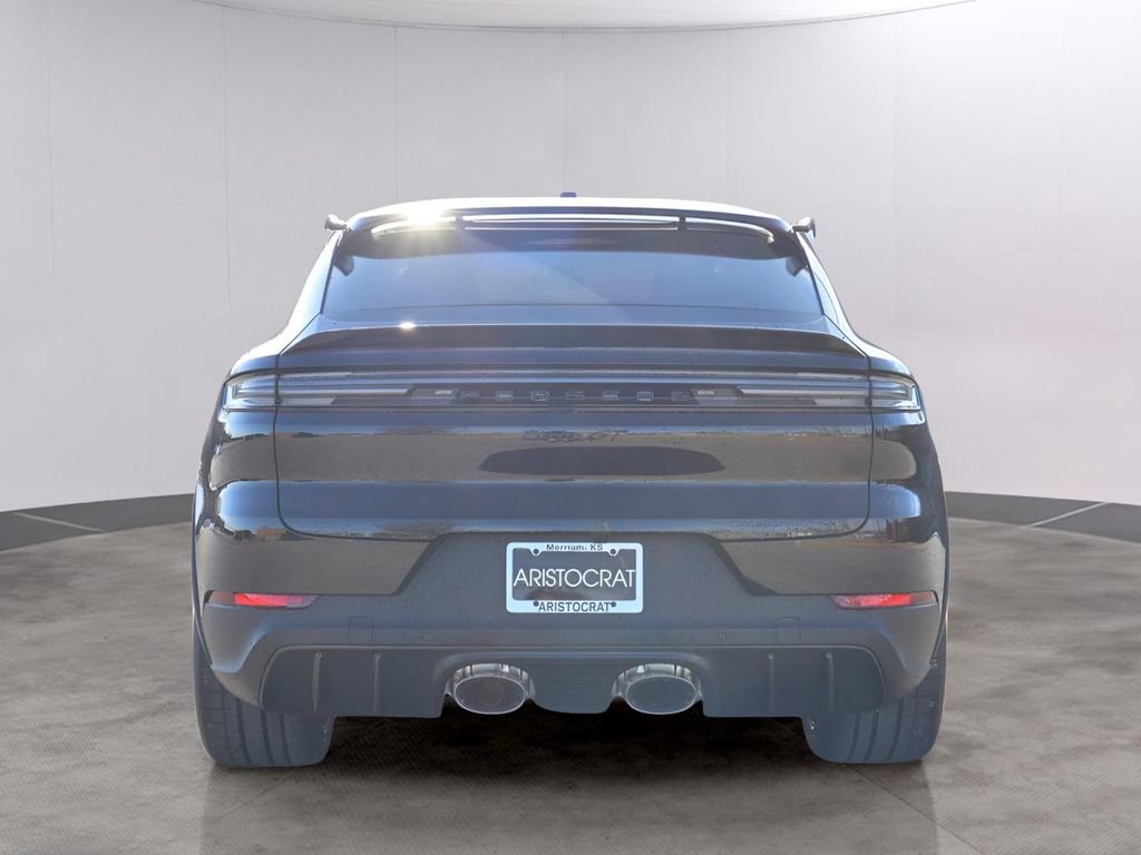 New 2026 Porsche Cayenne Turbo GT image 7