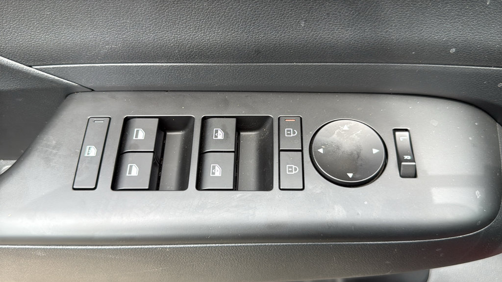 Used 2026 Hyundai Kona SEL Sport FWD image 16