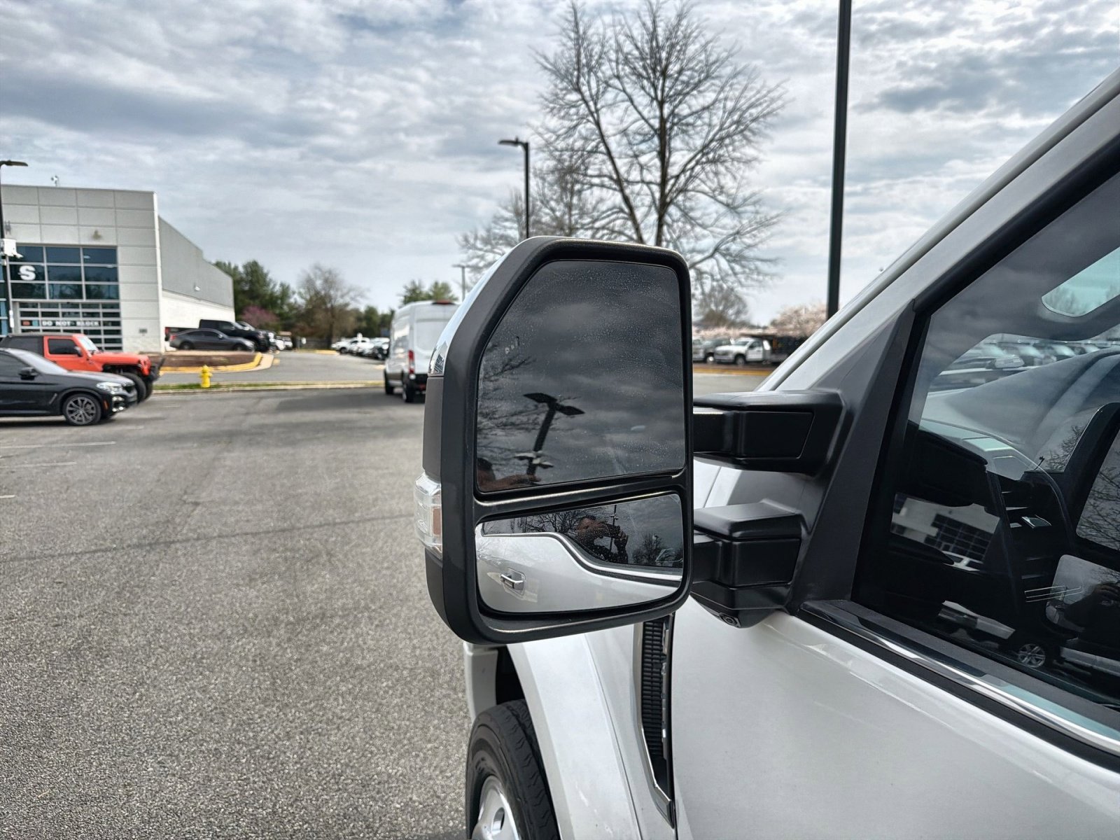 Used 2022 Ford F450 Platinum w/ FX4 Off-Road Package image 15