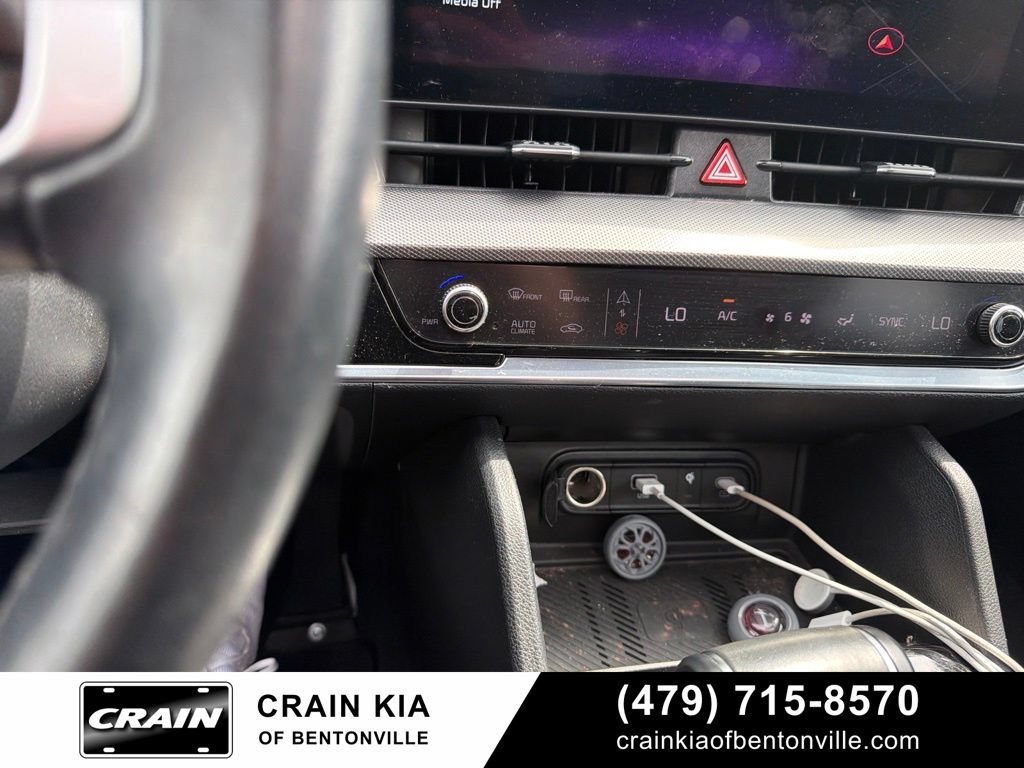 Certified 2025 Kia Sportage SX FWD image 27