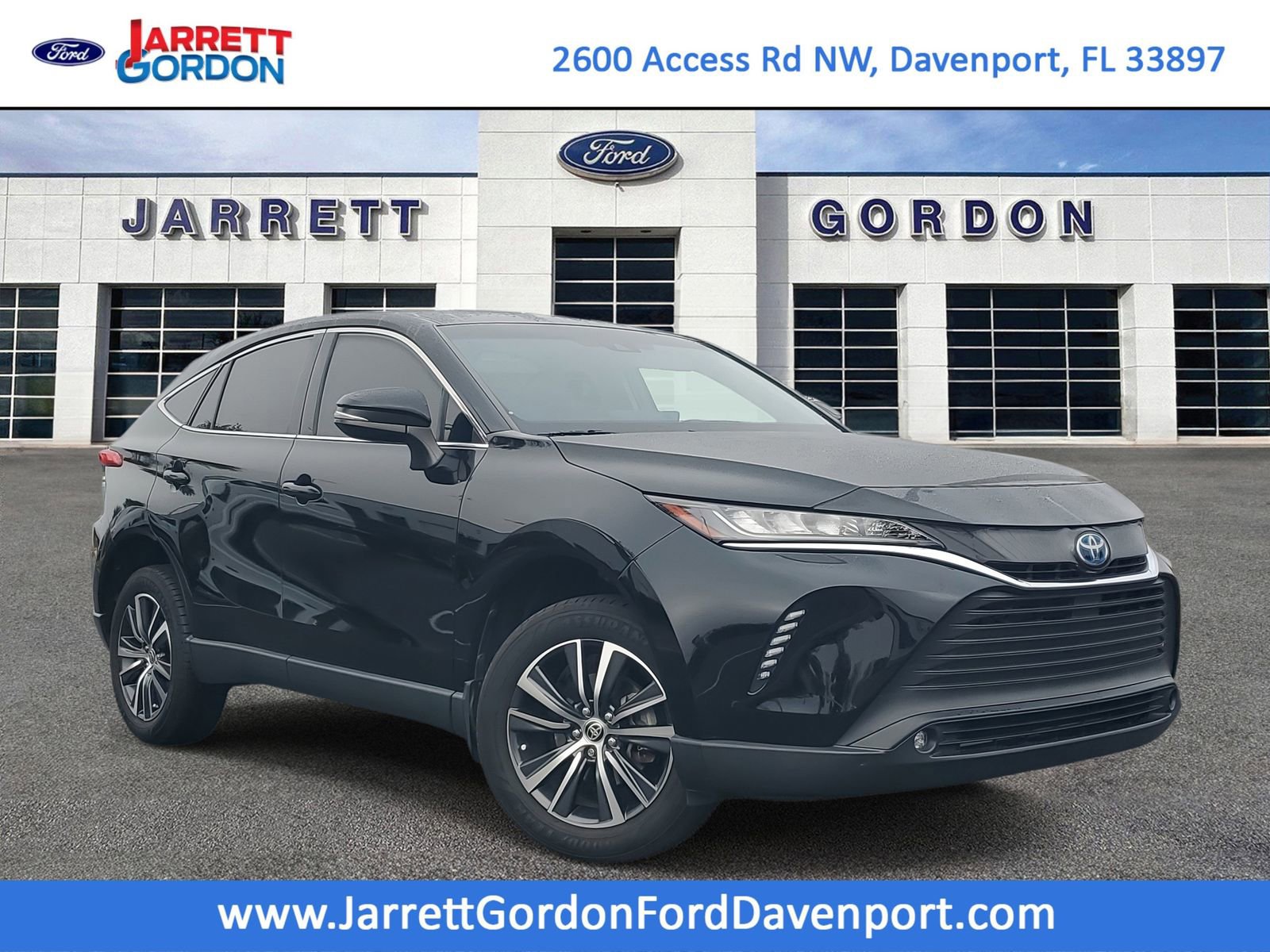 Used 2022 Toyota Venza LE image 1