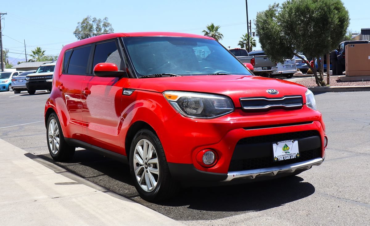 Used 2018 Kia Soul + FWD image 14