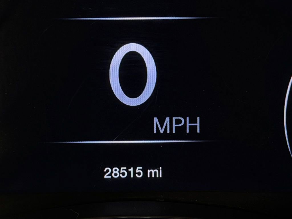 Used 2022 Jeep Grand Cherokee Laredo X image 16