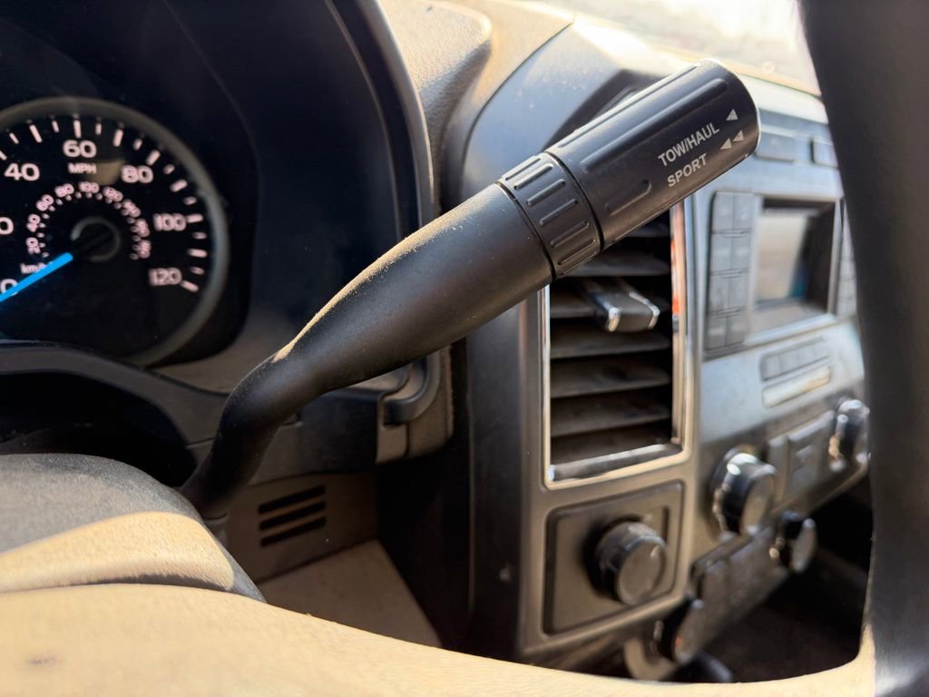 Used 2015 Ford F150 XLT AWD/4WD image 14