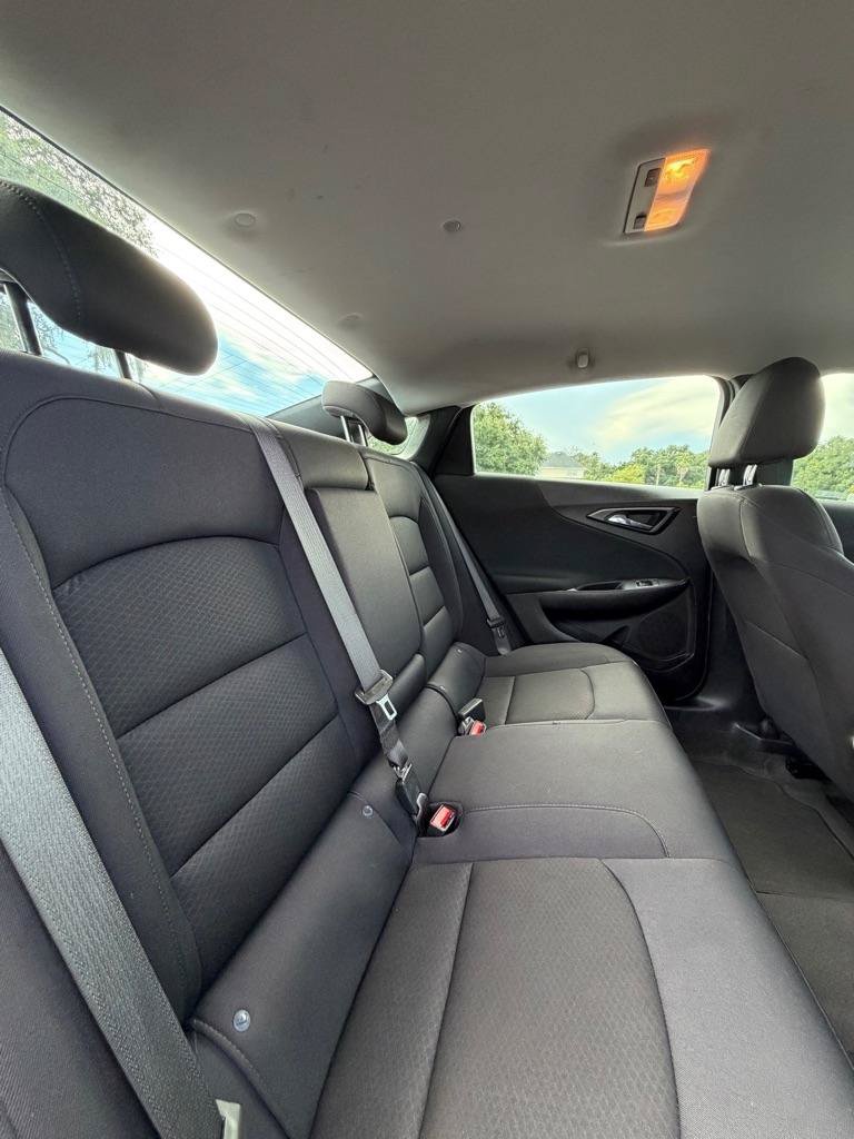 Used 2023 Chevrolet Malibu LT FWD image 16