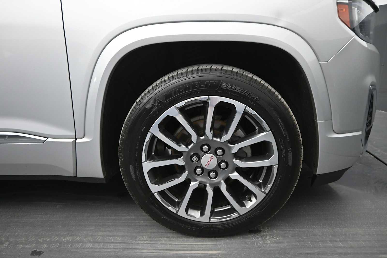 Used 2020 GMC Acadia Denali w/ LPO, Adventure Package AWD/4WD image 10