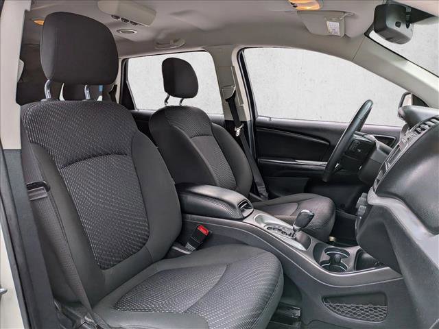 Used 2019 Dodge Journey SE w/ Connectivity Group FWD image 18