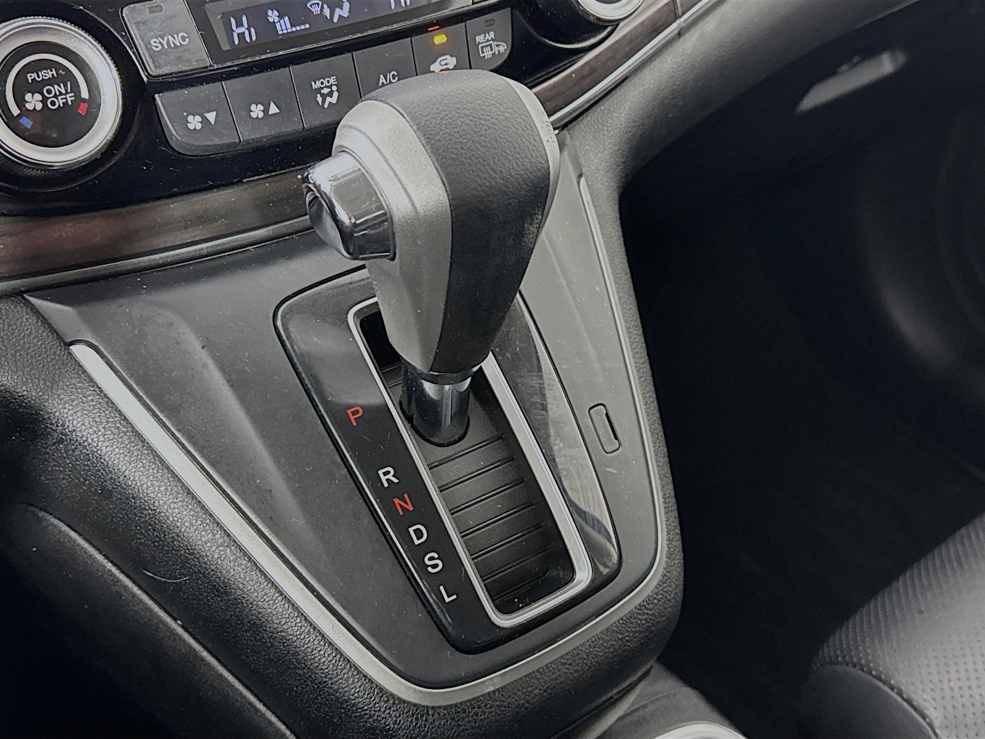 Used 2015 Honda CR-V EX-L image 17