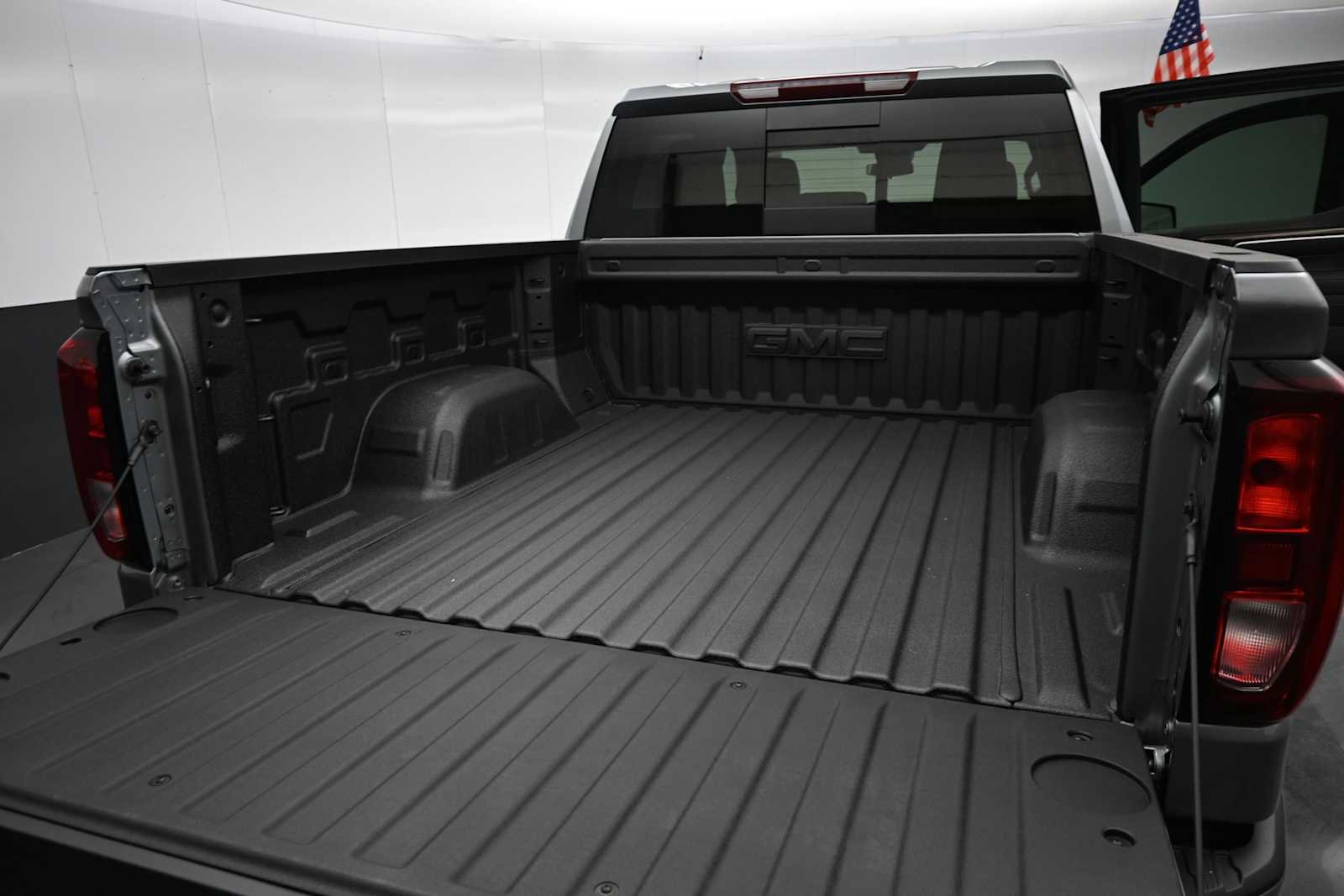 New 2026 GMC Sierra 1500 Elevation w/ Preferred Package AWD/4WD image 14