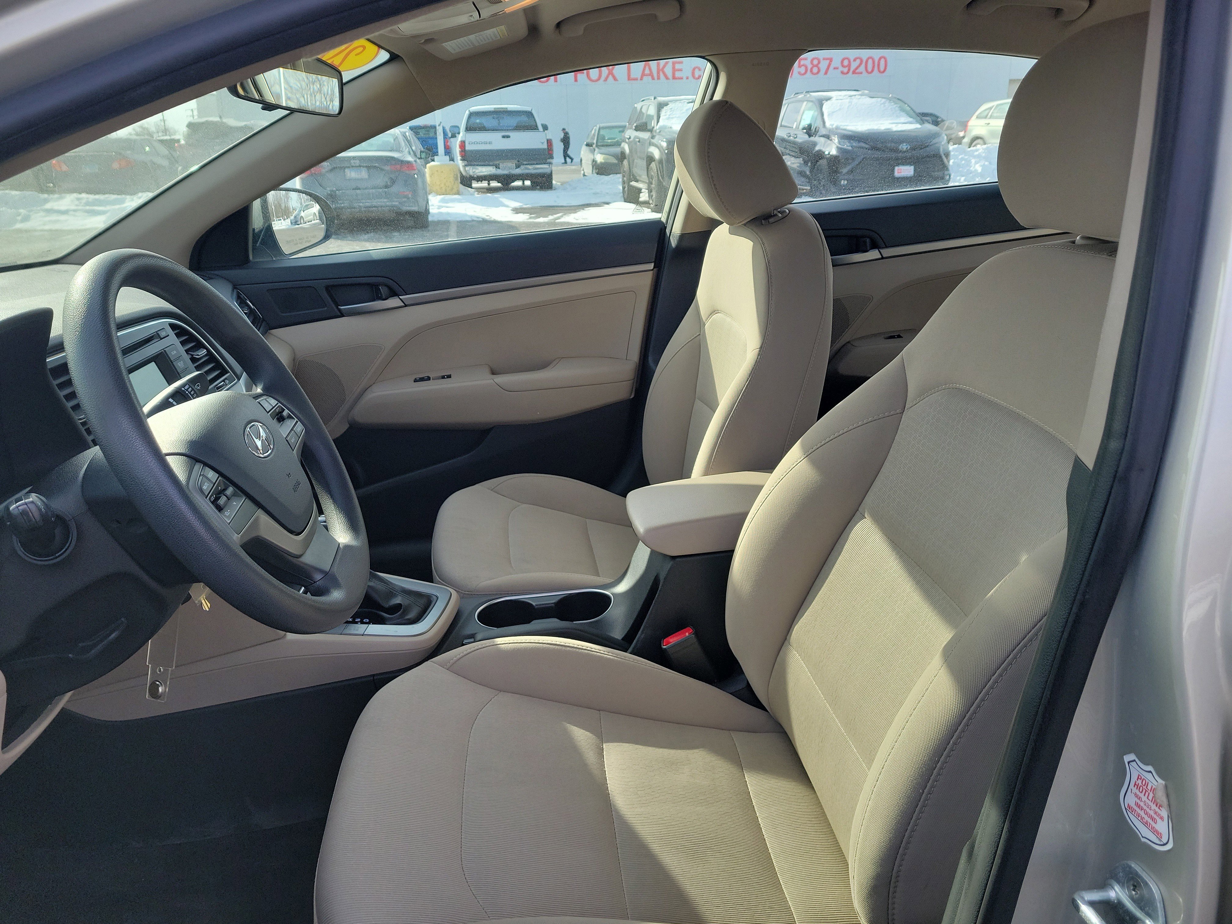 Used 2017 Hyundai Elantra SE image 14