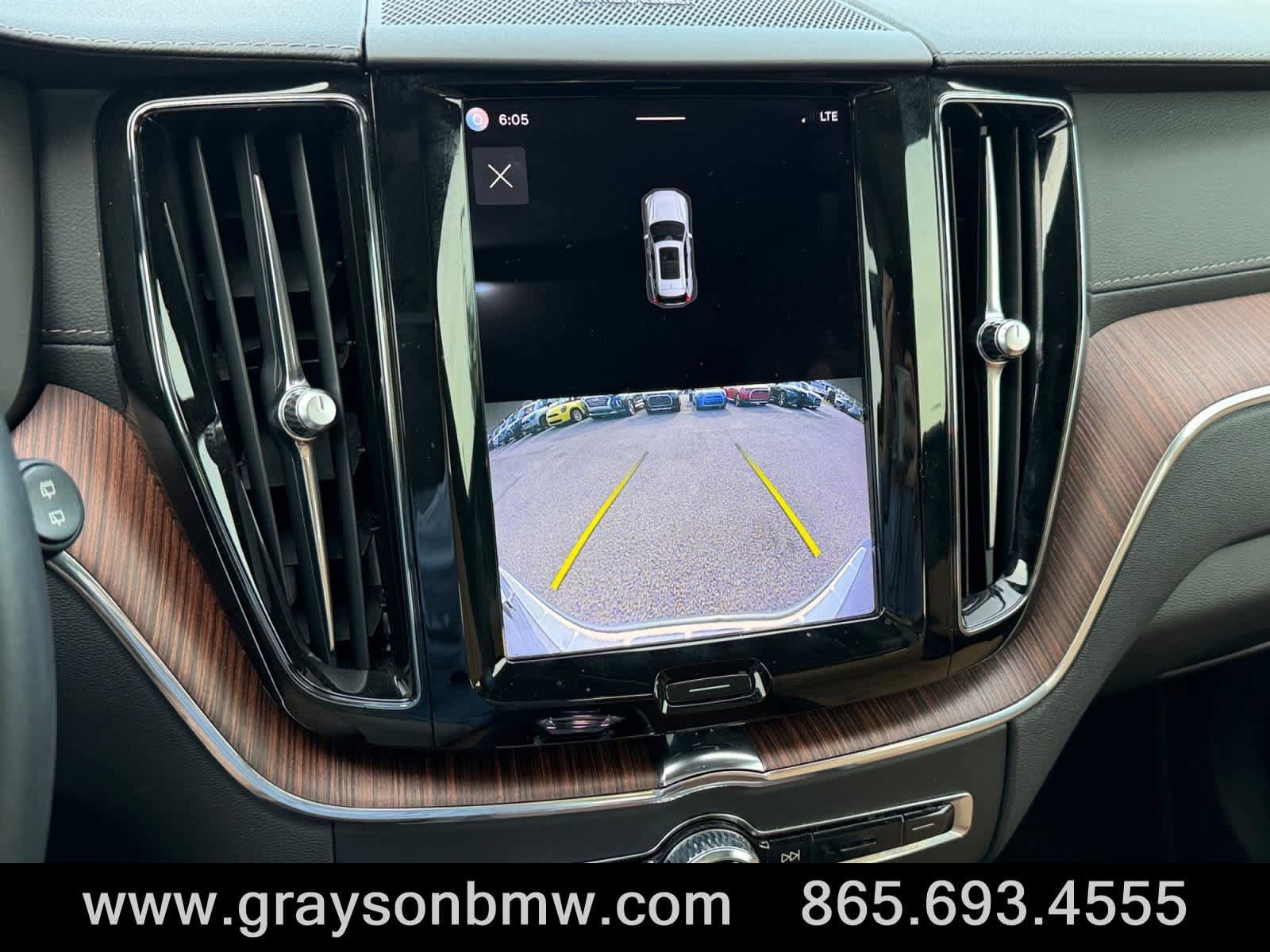 Used 2023 Volvo XC60 B5 Ultimate w/ Protection Package Premier FWD image 28