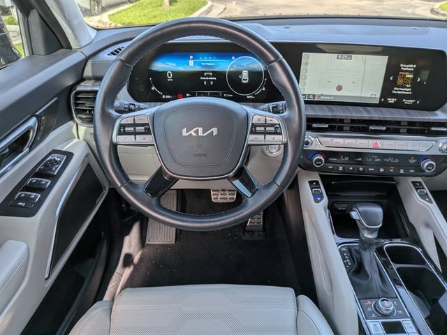 Certified 2025 Kia Telluride SX Prestige AWD/4WD image 18