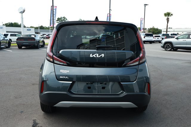 Used 2023 Kia Soul LX FWD image 7