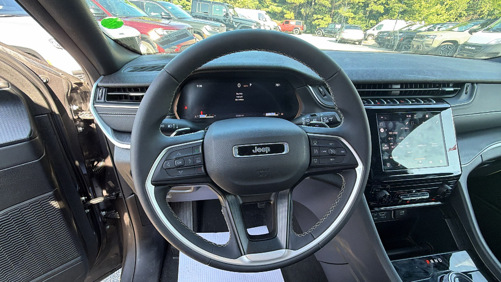 Used 2025 Jeep Grand Cherokee Laredo X RWD image 26