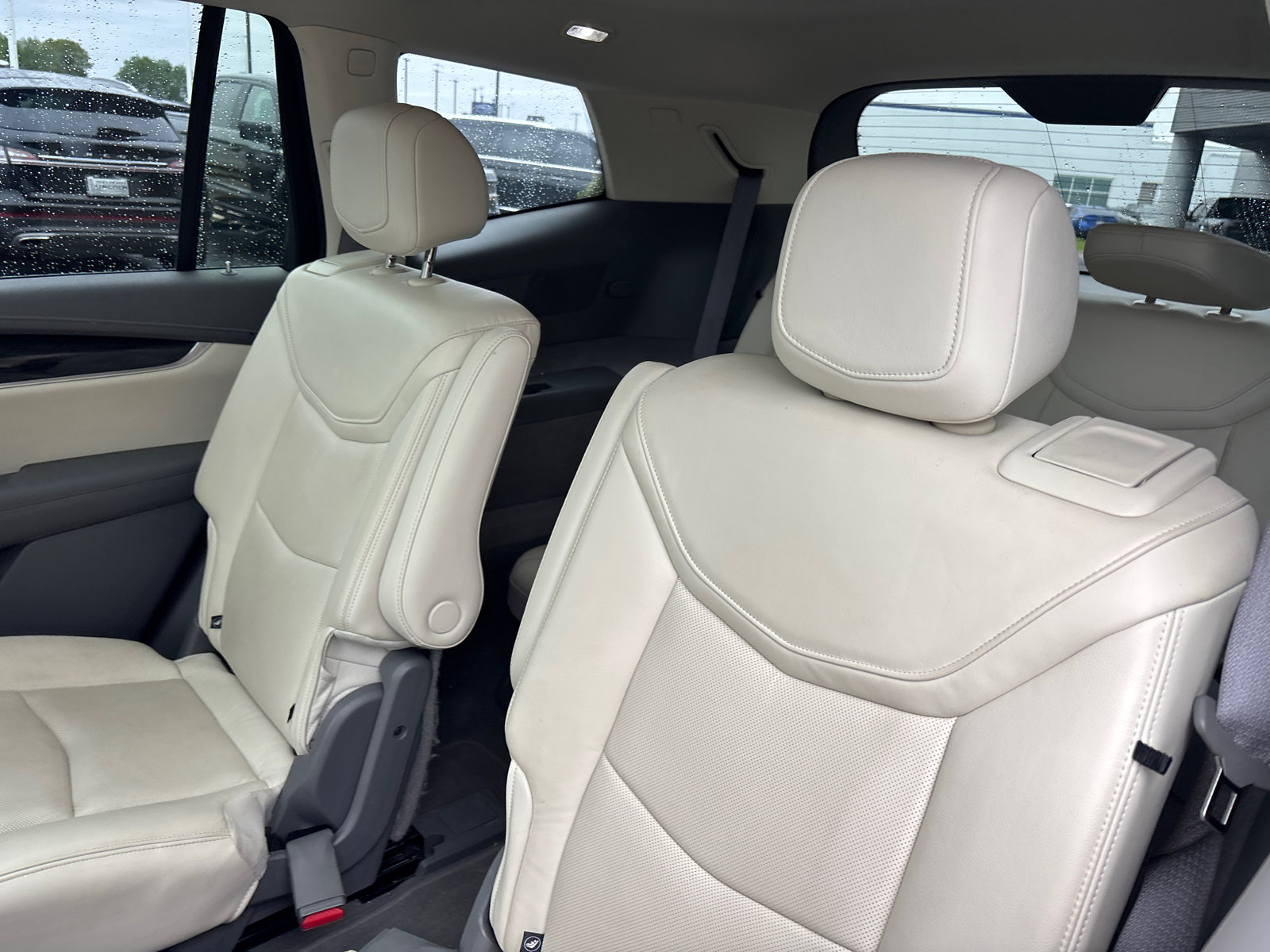 Used 2020 Cadillac XT6 Premium Luxury FWD image 25