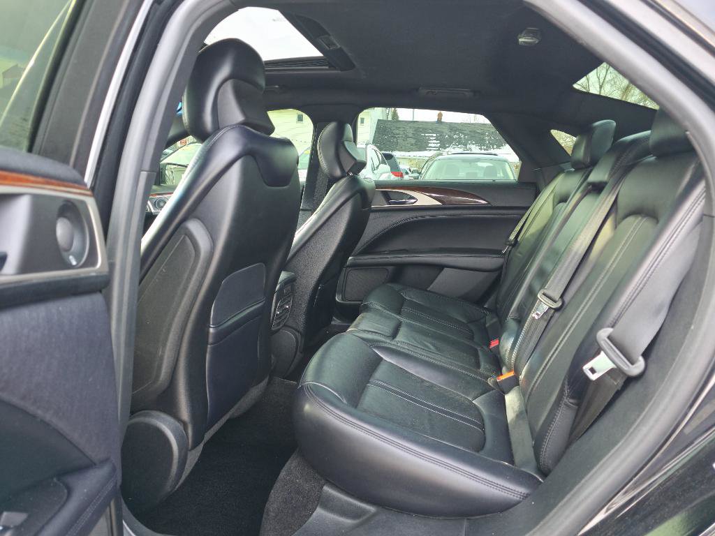 Used 2018 Lincoln MKZ Reserve w/ Magnetic Appearance Package image 17