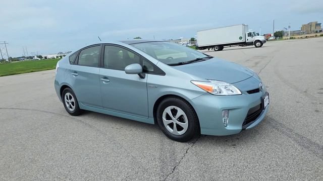Used 2014 Toyota Prius Four w/ Solar Roof Package FWD image 9