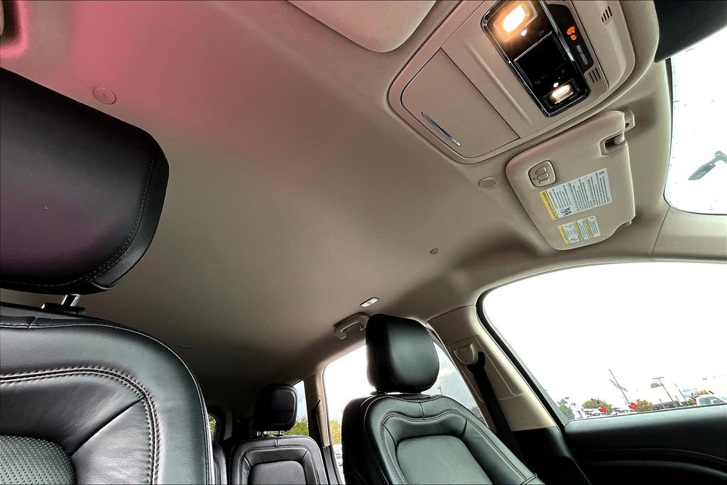 Used 2020 Lincoln Aviator Reserve w/ Class IV Trailer Tow Package image 22