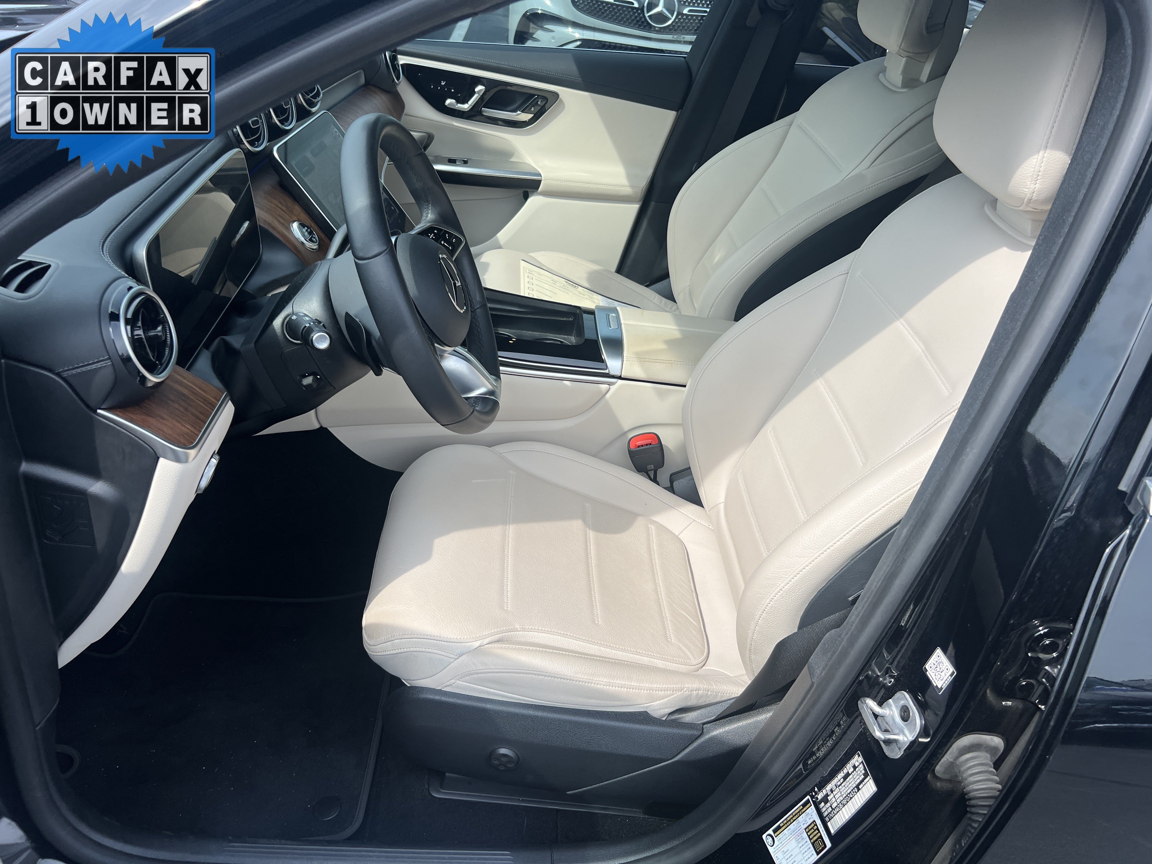 Certified 2024 Mercedes-Benz GLC 300 image 16