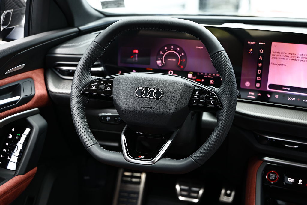 New 2026 Audi SQ5 Prestige AWD/4WD image 29