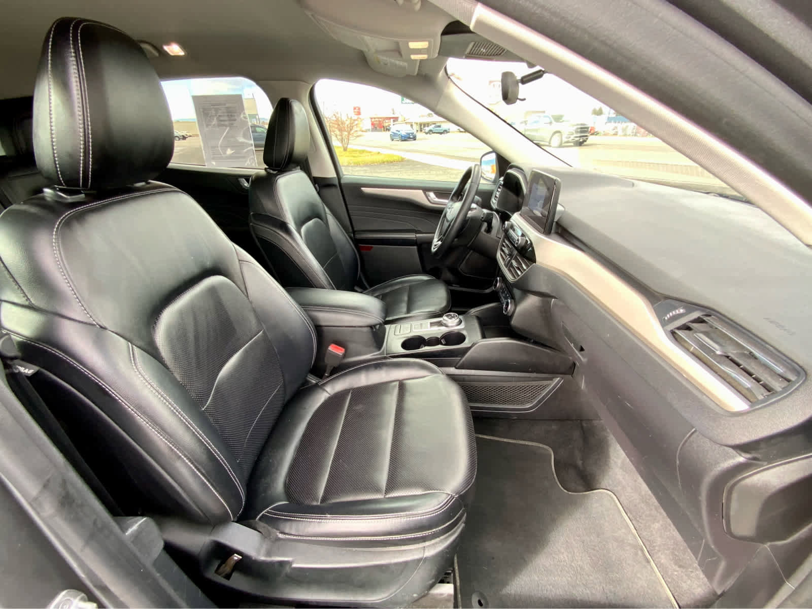 Used 2022 Ford Escape SEL image 21