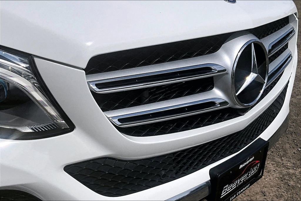Used 2017 Mercedes-Benz GLE 550e image 32