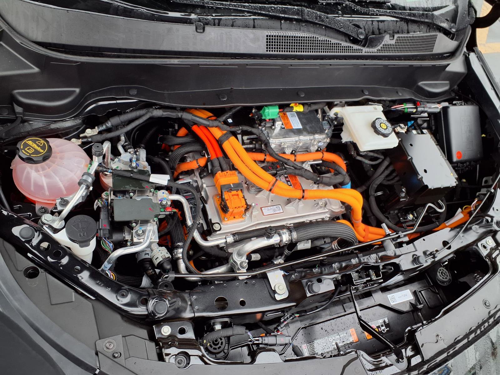 New 2027 Chevrolet Bolt LT w/ Comfort Package image 28