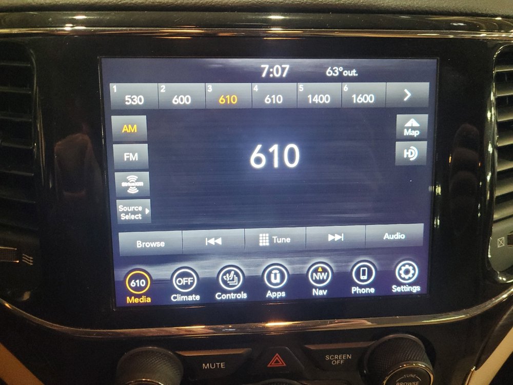 Used 2022 Jeep Grand Cherokee Laredo E w/ Security & Convenience Group AWD/4WD image 25